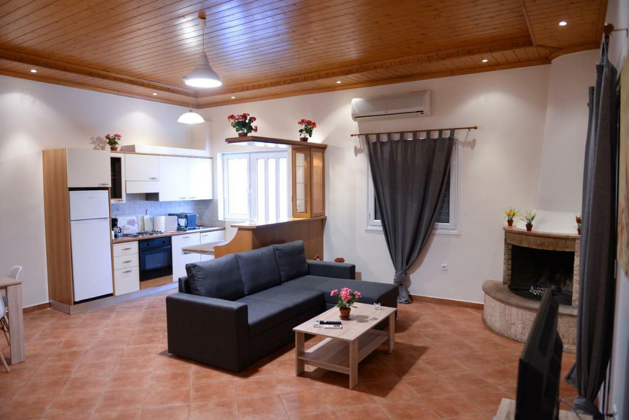 Patras Cozy Lodge Kültér fotó